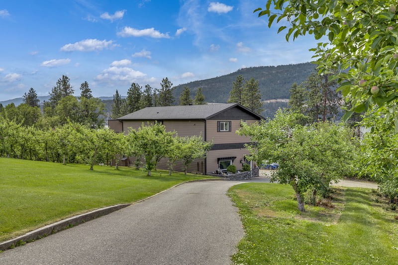 Luxury estate at 4511 Crawford Road, Lake Country, BC — photo 37