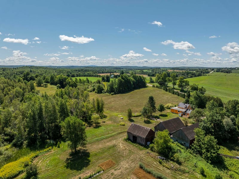 Luxury estate at 220 Route Mooney, Estrie, QC — photo 9