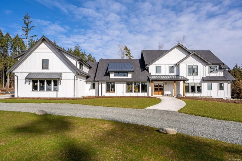 Luxury estate at 5180 Willis Way, Courtenay, BC — photo 1