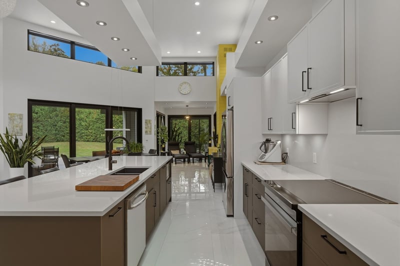 Luxury estate at 907 Rue des Lievres, Farnham, QC — photo 11
