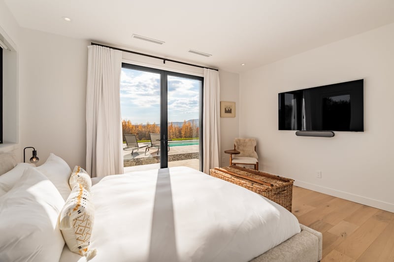 Luxury estate at 311 Chemin Allard, Fulford, QC — photo 12