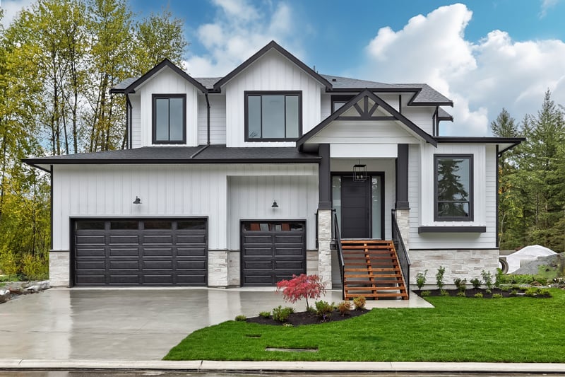 Luxury estate at 11018 243B Street, Maple Ridge, BC — photo 2