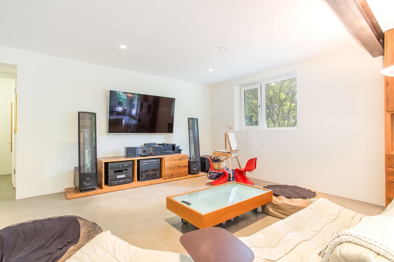 Luxury estate at 3033 Marine Drive, West Vancouver — photo 25