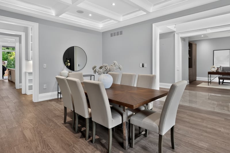 Luxury estate at 533 Carson Lane, Oakville, ON — photo 6