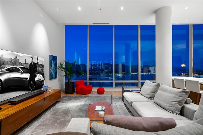 Luxury estate at PH2 1128 W. Georgia Street, Vancouver, BC — photo 13