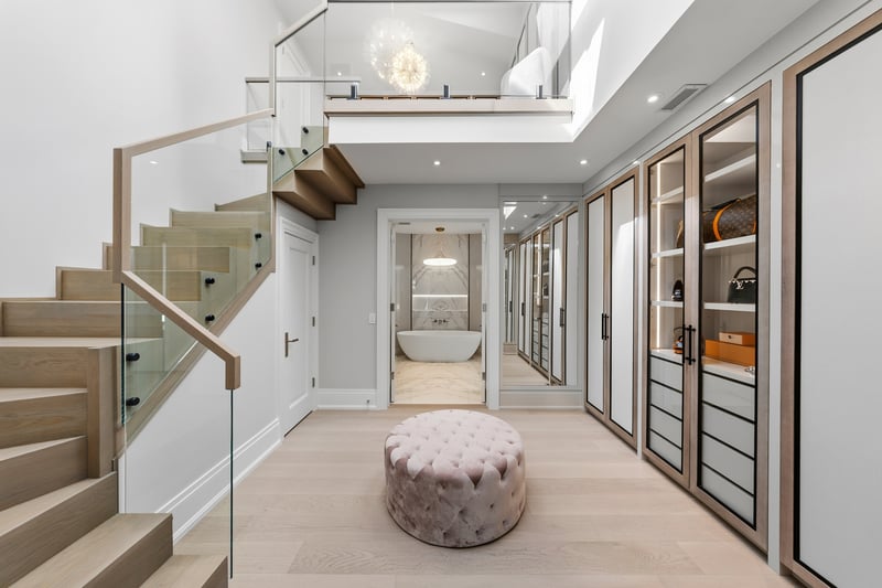 Luxury estate at 117 Yonge Boulevard, Toronto, ON — photo 19