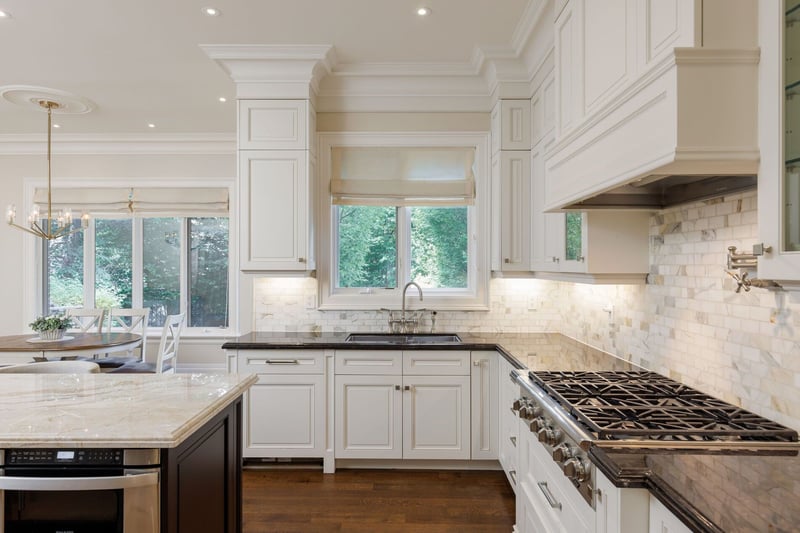 Luxury estate at 94 Munro Boulevard, Toronto, ON — photo 16
