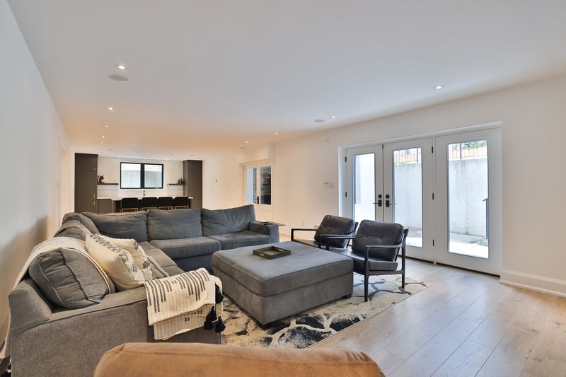 Luxury estate at 1579 Trotwood Avenue, Mississauga, ON — photo 26
