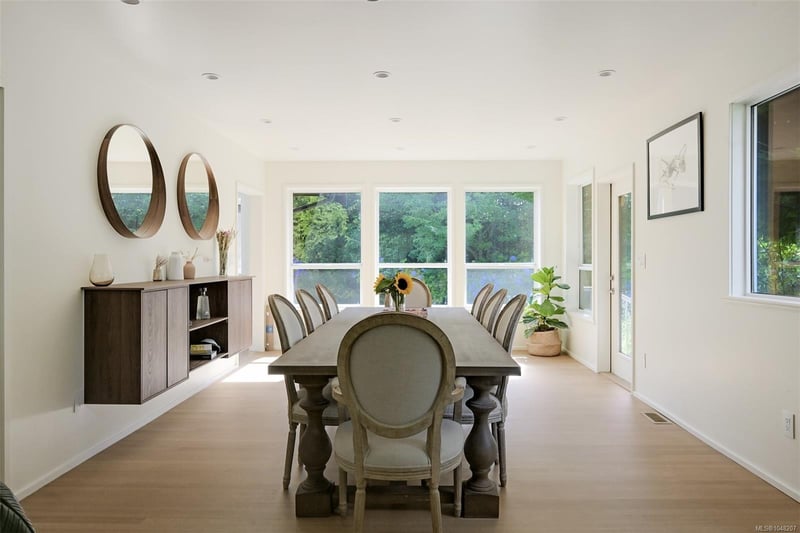 Luxury estate at 3055 Beach Drive, Victoria, BC — photo 18