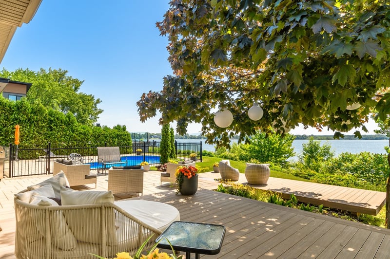 Luxury estate at 2141 Rue des Roses, Carignan, QC — photo 32