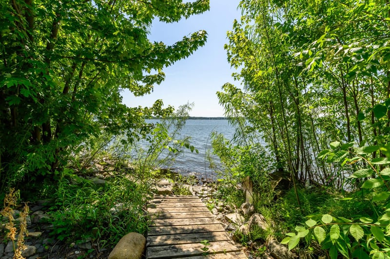 Luxury estate at 2141 Rue des Roses, Carignan, QC — photo 24