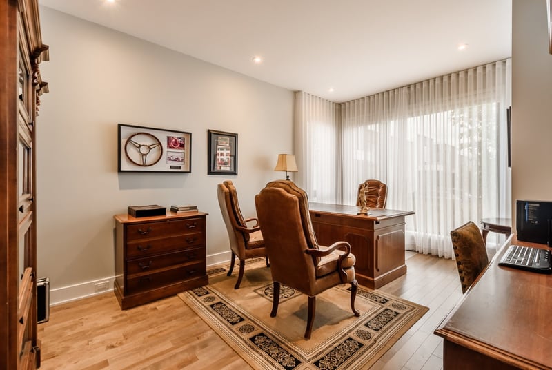 Luxury estate at 318 Rue Narbonne, Sainte-Julie, QC — photo 18