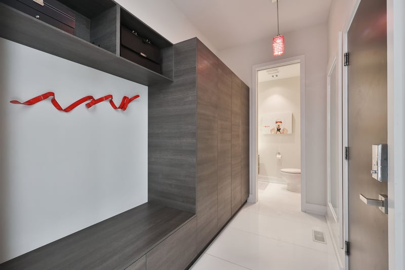 Luxury estate at 647 Montbeck Crescent, Mississauga, ON — photo 14