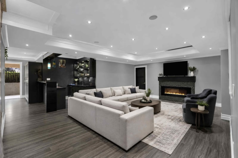 Luxury estate at 16636 57 Avenue, Surrey, BC — photo 9