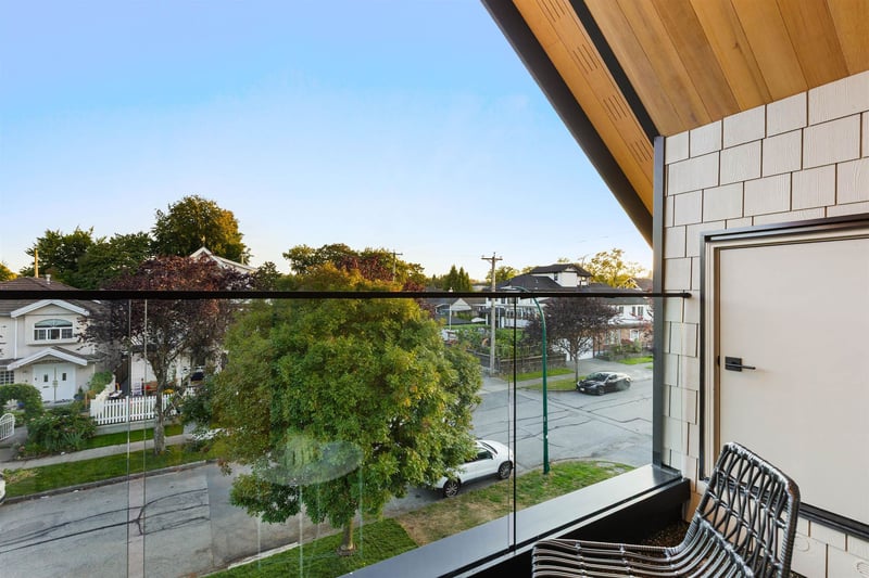 Luxury estate at 1 - 2435 Napier Street, Vancouver, BC — photo 11