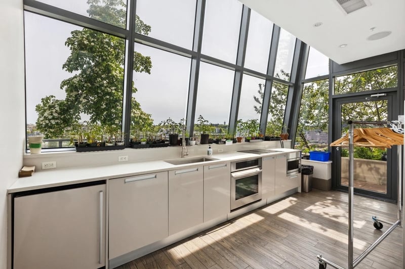 Luxury estate at 288 West 1st Avenue, Vancouver, BC — photo 21