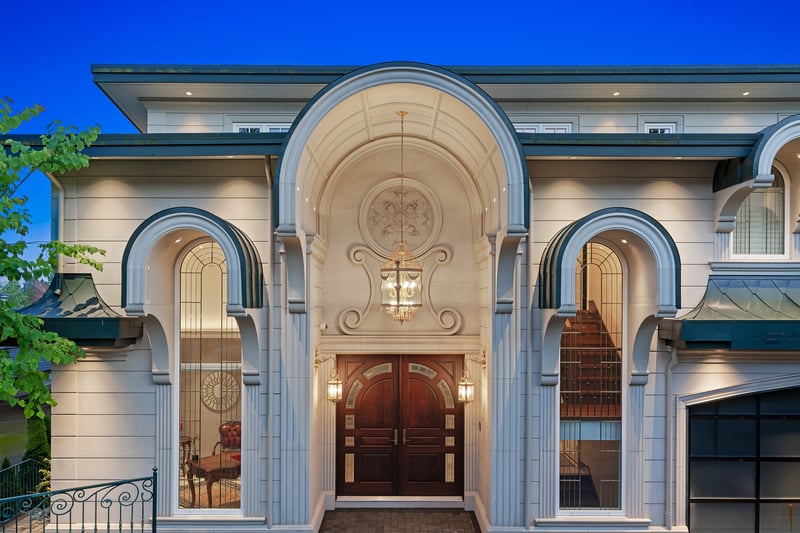 Luxury estate at 2540 Mathers Avenue, West Vancouver, BC — photo 2