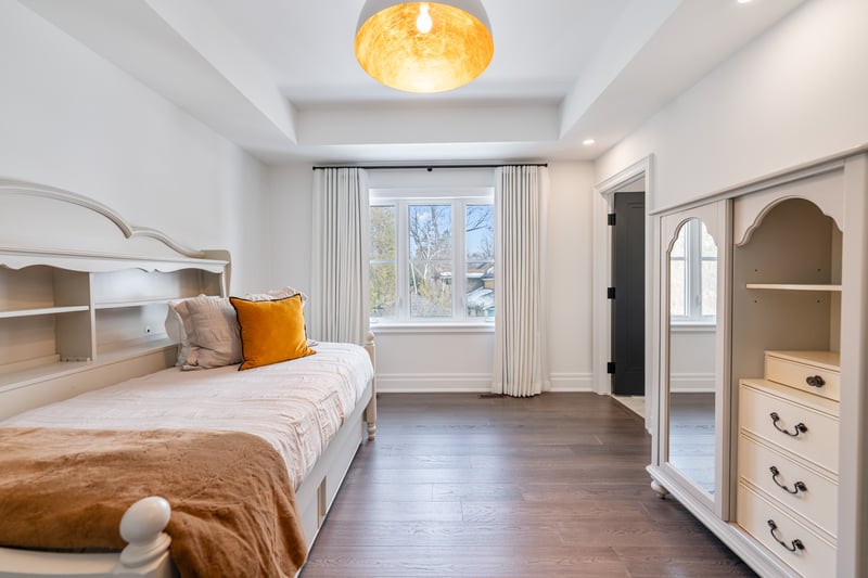 Luxury estate at 2265 Lakeshore Road #3, Burlington, ON — photo 30