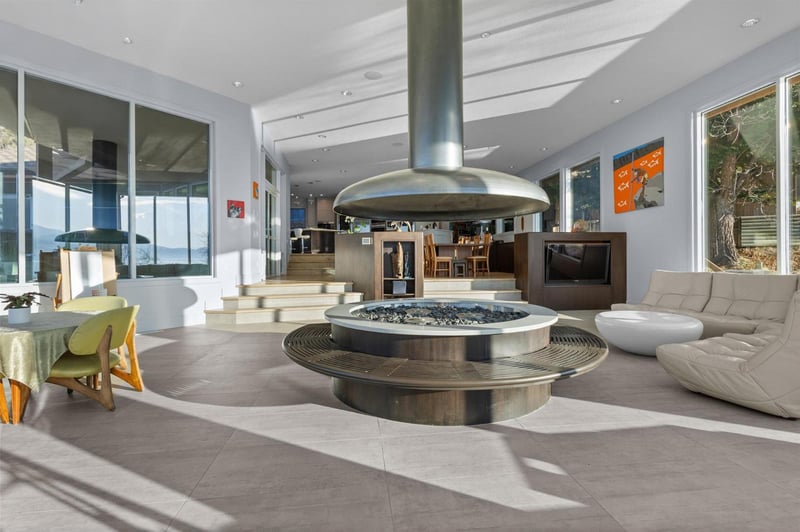 Luxury estate at 2100 Dewdney Road, Kelowna, BC — photo 12