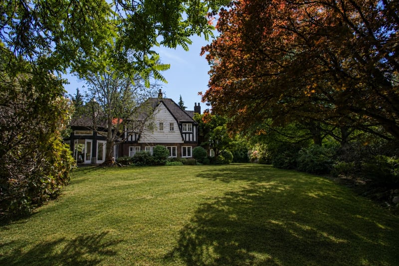 Luxury estate at 4576 Connaught Drive, Vancouver, BC — photo 27