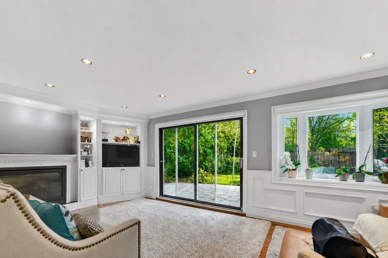 Luxury estate at 195 Wilton Street, Burlington, ON — photo 8