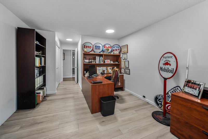 Luxury estate at 5011 Viceroy Drive Northwest, Calgary, AB — photo 11