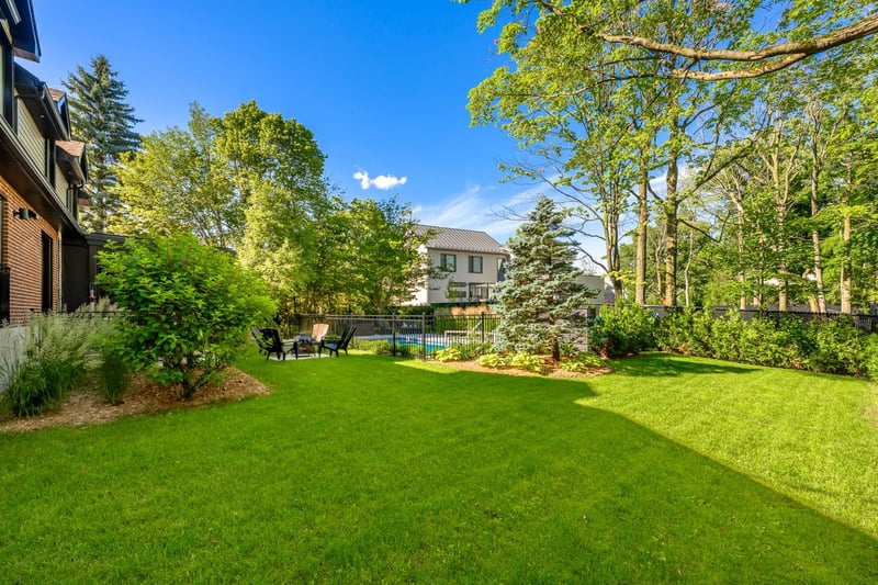 Luxury estate at 264 Rue du Champ-Doré, Saint-Mathieu-de-Beloeil, QC — photo 23