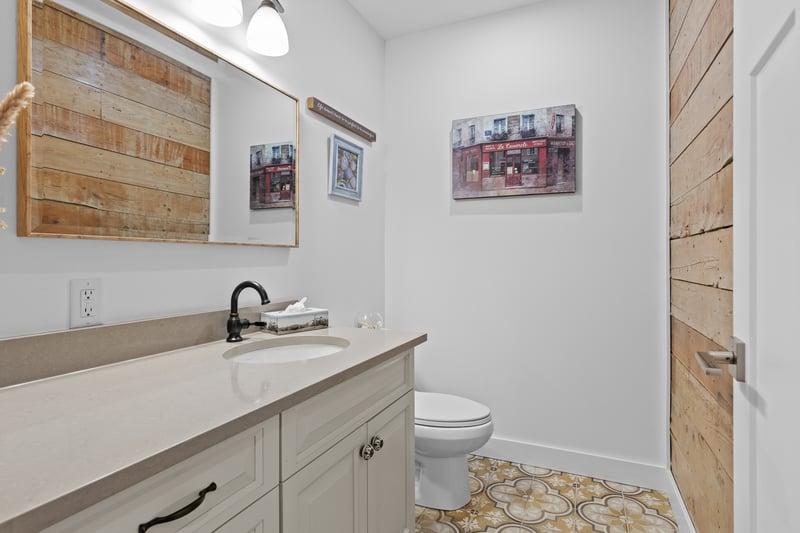 Luxury estate at 7207 Tucelnuit Drive, Oliver, BC — photo 10