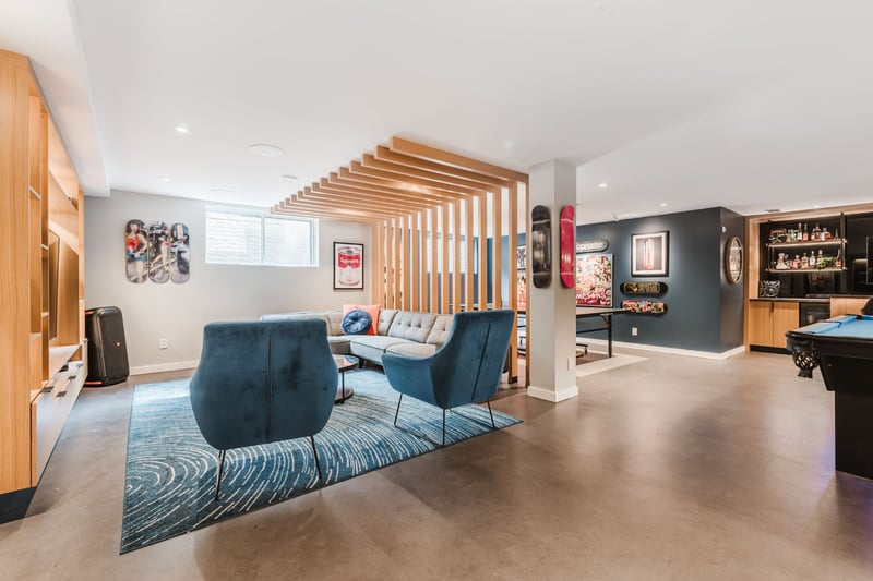 Luxury estate at 2021 Rue des Saules, St-Bruno-de-Montarville, QC — photo 32