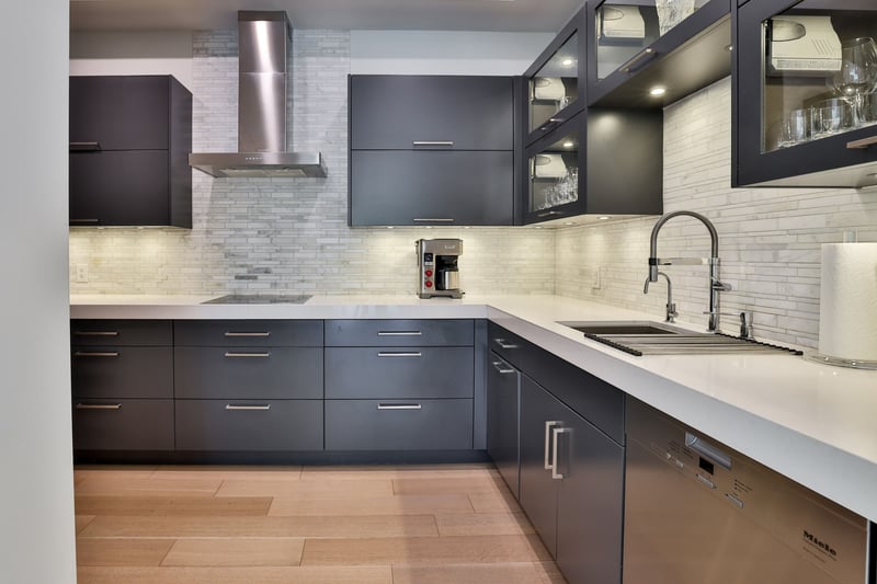 Luxury estate at 1102 Crestview Street, Oakville, ON — photo 11