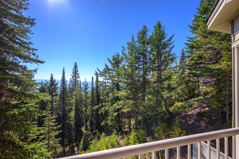 Luxury estate at 720 Monashee Court, Vernon, BC — photo 15