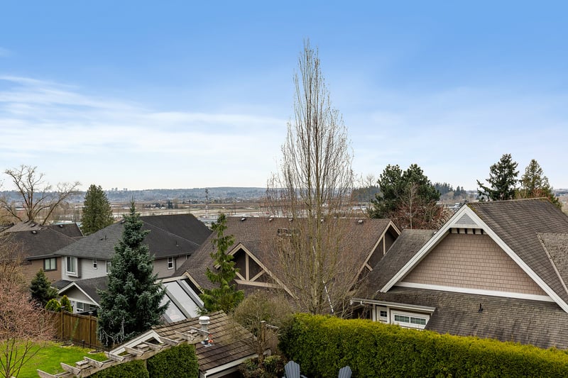 Luxury estate at 5733 182 Street, Surrey, BC — photo 21