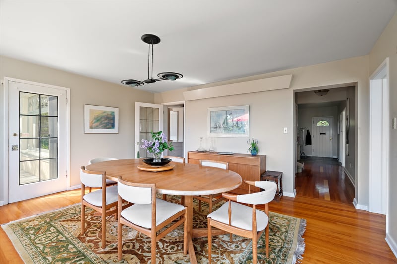 Luxury estate at 1019 Terrace Avenue, Victoria, BC — photo 16