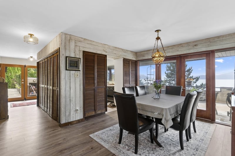 Luxury estate at 115 Isleview Place, Lions Bay, BC — photo 7