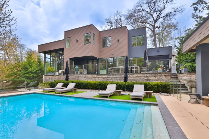 Luxury estate at 1102 Crestview Street, Oakville, ON — photo 42