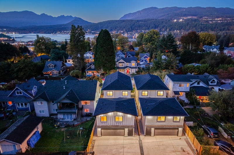 Luxury estate at 2717 Henry Street, Port Moody, BC — photo 27