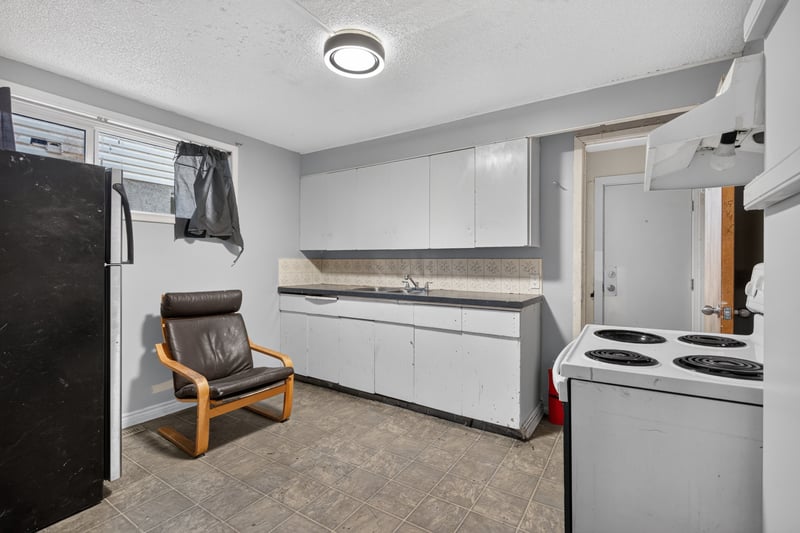 Luxury estate at 11015 87 Avenue Northwest #11015, Edmonton, AB — photo 33