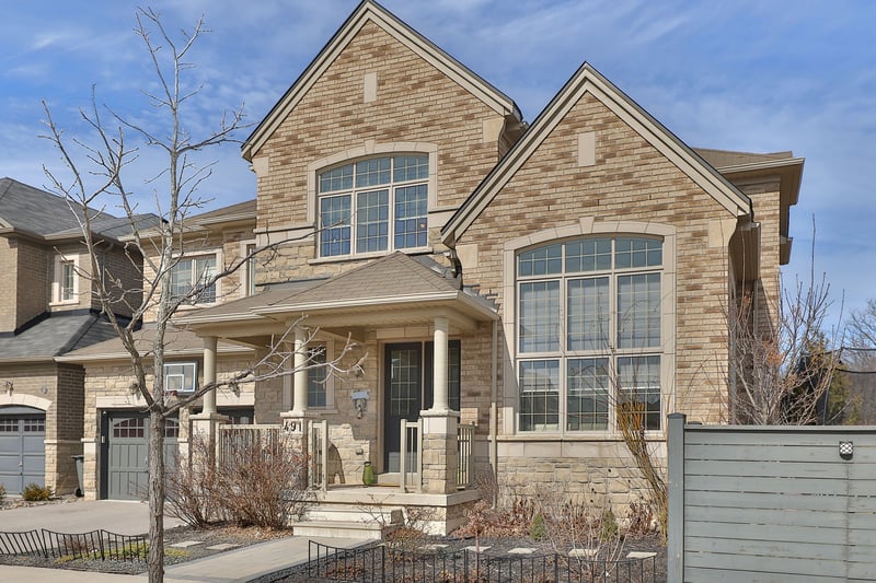 Luxury estate at 491 Threshing Mill Boulevard, Oakville, ON — photo 2