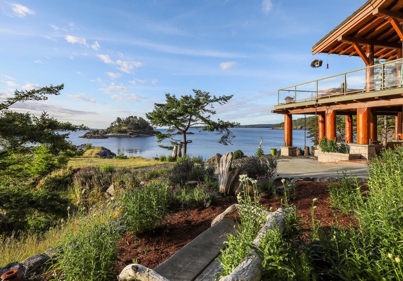 Luxury estate at 2100 Redonda Drive, Quadra Island — photo 2