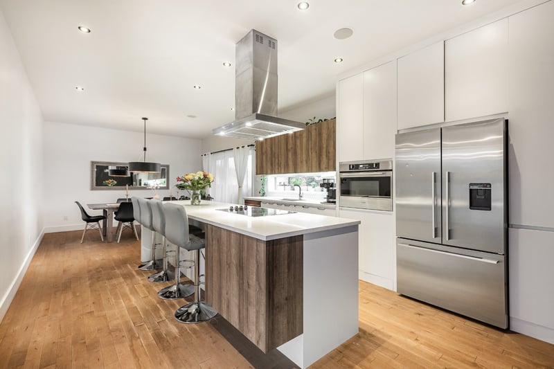 Luxury estate at 3389 Rue Albani, Carignan, QC — photo 6