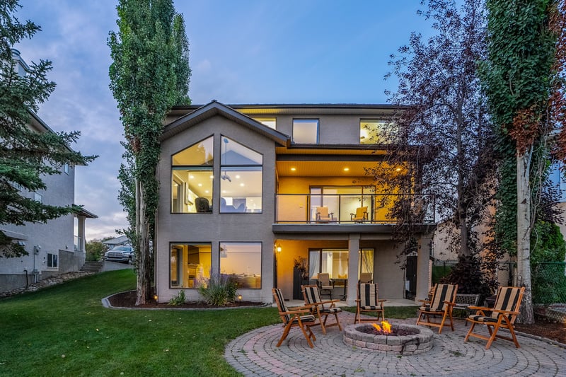 Luxury estate at 158 Gleneagles View, Cochrane, AB — photo 3