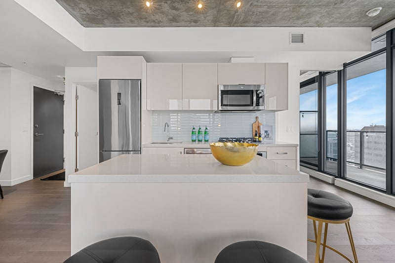 Luxury estate at 1010 6 Street Southwest unit 1202 — photo 23