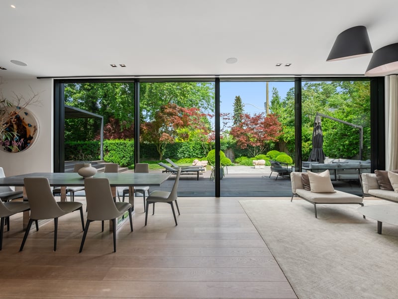 Luxury estate at 75 Ardwold Gate, Toronto, ON — photo 8