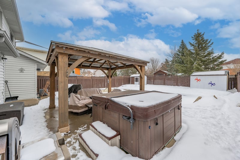 Luxury estate at 44 Pacific Place, Guelph — photo 17