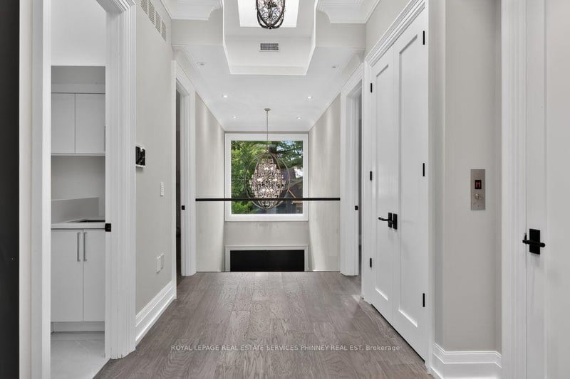 Luxury estate at 533 Carson Lane, Oakville, ON — photo 22