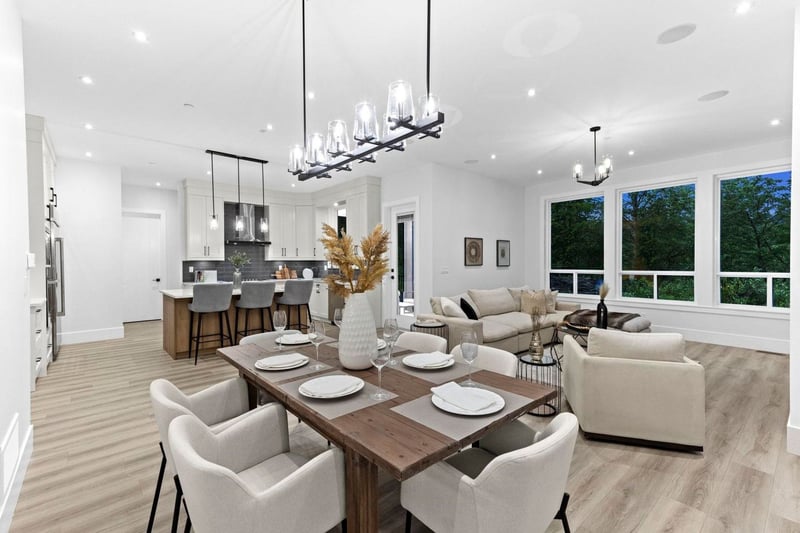 Luxury estate at 11018 243B Street, Maple Ridge, BC — photo 13