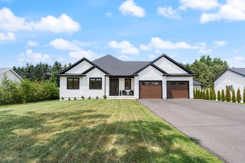 Luxury estate at 1463 Norfolk County Road 21, Delhi, ON — photo 10