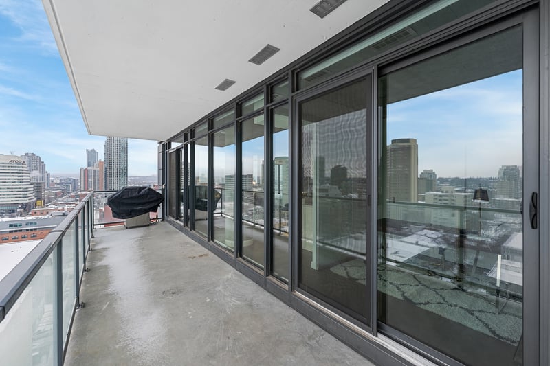 Luxury estate at 1010 6 Street Southwest unit 1202 — photo 37