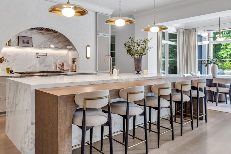 Luxury estate at 343 Douglas Avenue, Oakville, ON — photo 9