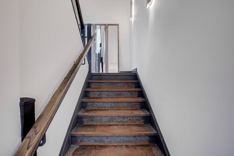 Luxury estate at 397 King Street West unit 215, Dundas, ON — photo 3